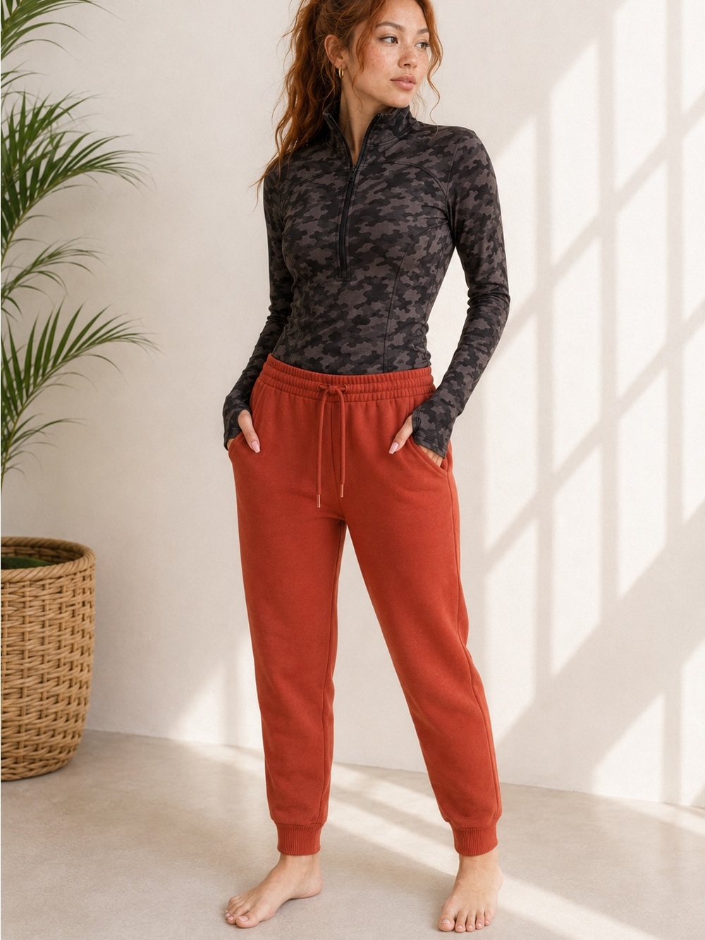 Lulu lemon High-Rise Jogger in Red Rock